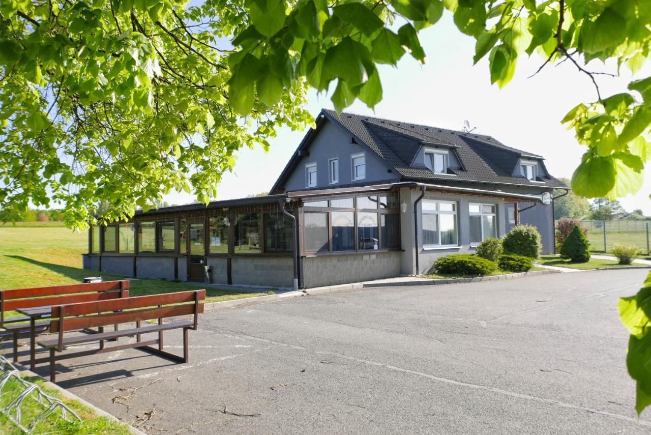 Hotel-Restaurant U Švábků Tachov  Exteriér fotografie