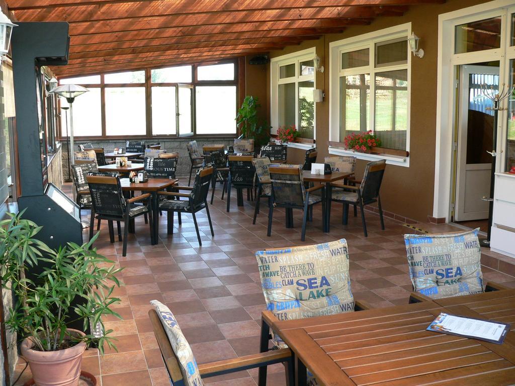 Hotel-Restaurant U Švábků Tachov  Exteriér fotografie
